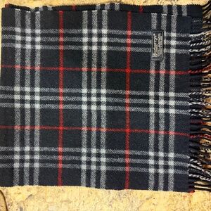 Burberry Navy Lambswool Novacheck